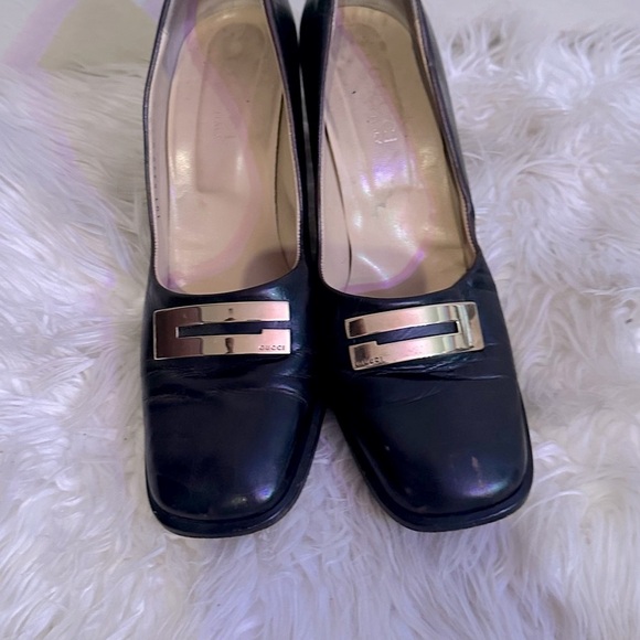 Gucci women Black  Heels with Elegant Details. - Picture 1 of 9